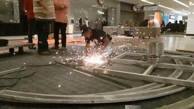 Feita para a rotina pesada da obra.
